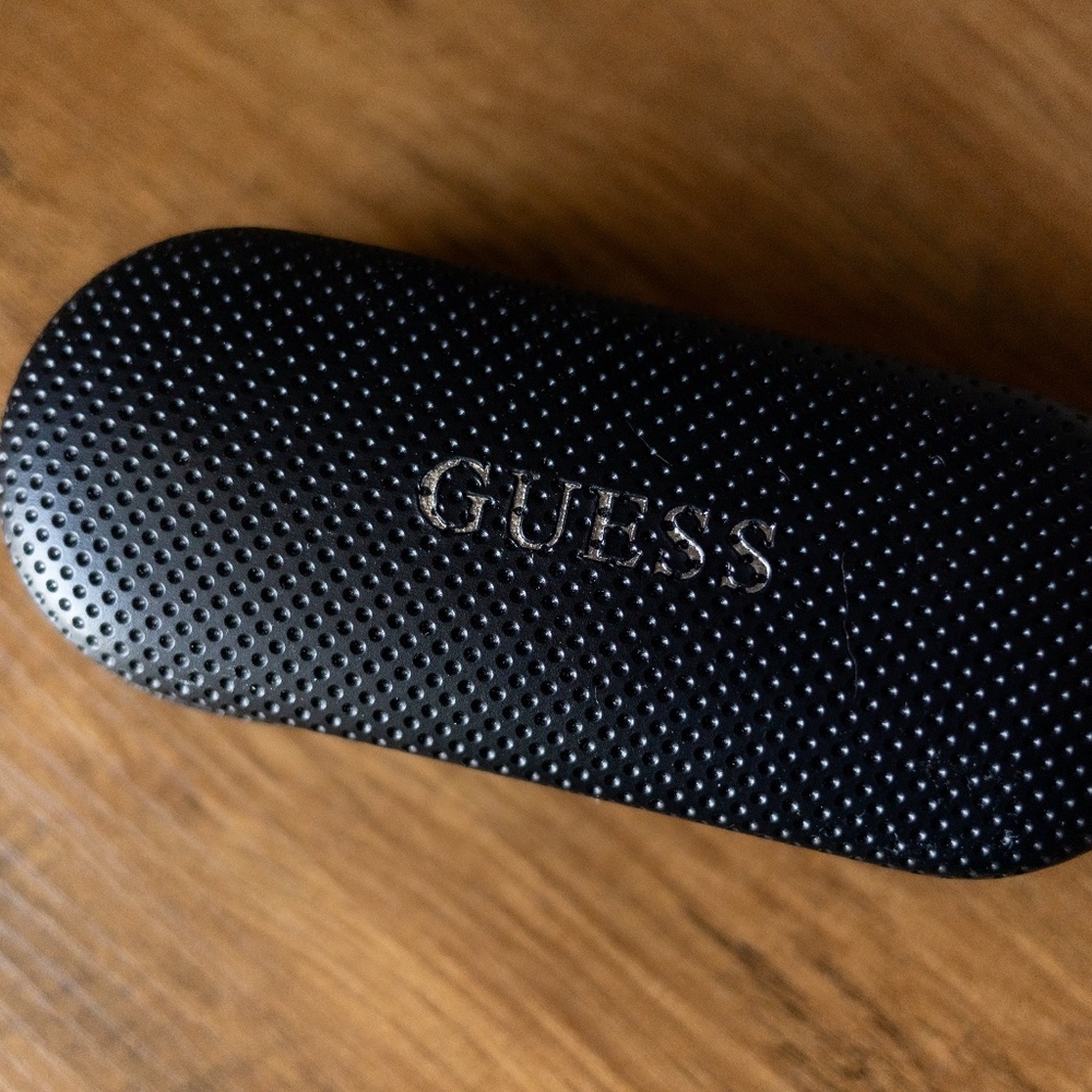 Guess Sunglass Hard Case